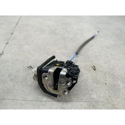 ZAMEK DRZWI LEWY TYŁ KIA RIO III 1.2 16V2016DBS845424                                            