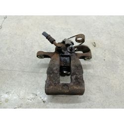 ZACISK HAMULCOWY PRAWY TYŁ KIA RIO III 1.2 16V2016DBS845424                                            