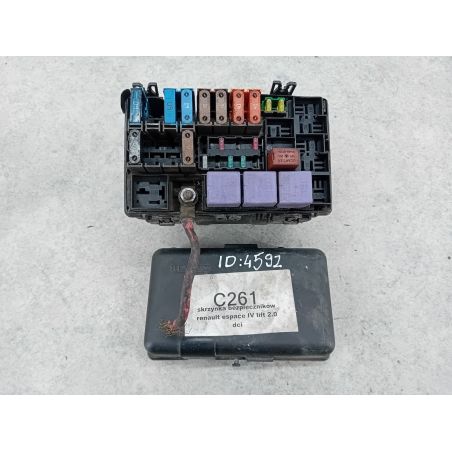 SKRZYNKA BEZPIECZNIKÓW ZEWNĘTRZNA RENAULT ESPACE IV 2.2 DCI 150KM 2.2 DCI 2006 240115598R NV603 149 4592 