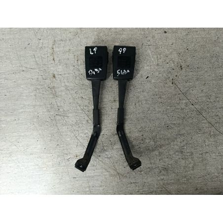 ZAPINKI, SPINKI PASA PRZÓD KOMPLET AUDI A3 8P/8PA/8P7 2.0 FSI 150KM 2.0 FSI 2004 8P0857755B  8P0857756C LZ9W 150 5491 