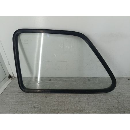 SZYBA BOCZNA LEWA FIAT 126 0,65 1990 24 5630 