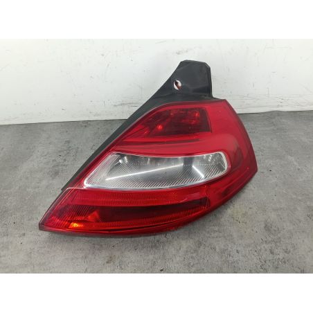 LAMPA TYLNA PRAWA RENAULT MEGANE II