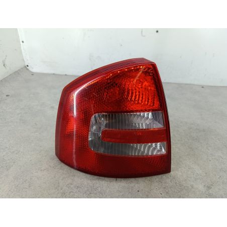 LAMPA TYLNA LEWA SKODA OCTAVIA II 1.6 FSI 115KM 1.6 FSI 2005 1Z5945111A 1Z5945095A LF8F 115 5738 