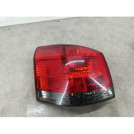 LAMPA TYLNA LEWA OPEL SIGNUM 1.9 CDTI 120KM 1.9 CDTI 2007 13191349 Z168 120 5678 