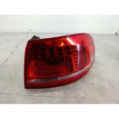 LAMPA TYLNA PRAWA VW PASSAT B7 2.0 TDI 140KM 2.0 TDI 2012 LC9X 140 5692 