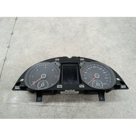 LICZNIK VW PASSAT B7 2.0 TDI 140KM 2.0 TDI 2012 3AA920880H A2C53219792 A2C35687900  VDO LC9X 140 5692 