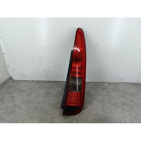 LAMPA TYLNA PRAWA FORD FUSION 1.4 TDCI 68KM 1.4 TDCI 2004 2S61-13N004-AD 892.450  VALEO 62 68 5582 