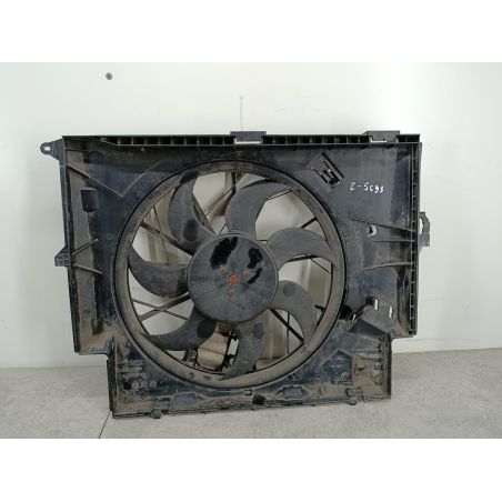 WENTYLATOR CHŁODNICY BMW 1 E87 2.0 D 118d 2008 7801993 7561711 0130303941 1137328144  BOSCH 300/0 143 5693 