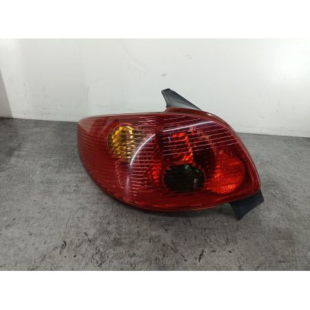LAMPA TYLNA LEWA PEUGEOT 206 FL 1.1 60KM 1.1 2005  EZR 60 5671 