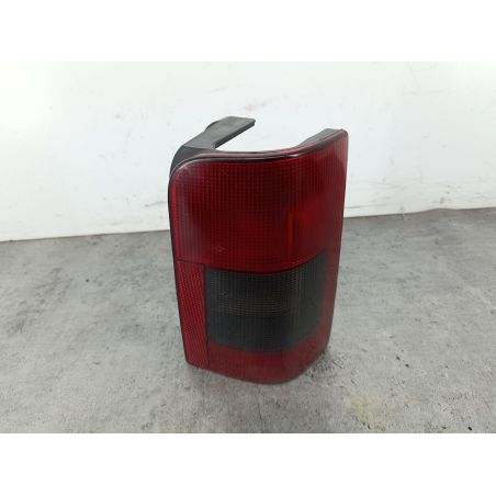 LAMPA TYLNA PRAWA PEUGEOT PARTNER I 1.4 8V 75KM 1.4 8V 2002 9621303280 75 5584 