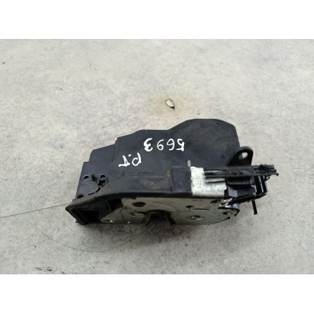 ZAMEK DRZWI PRAWY TYŁ BMW 1 E87 2.0 D 118d 2008 7202148 300/0 143 5693 