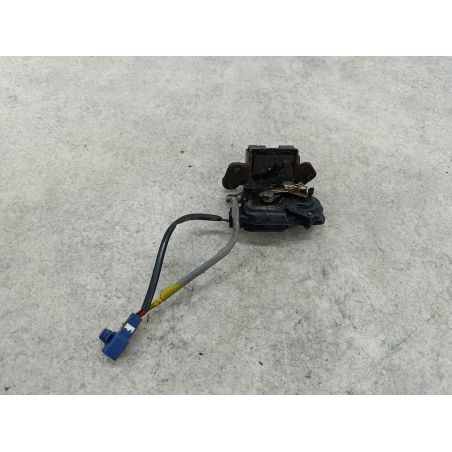 ZAMEK KLAPY TOYOTA COROLLA VERSO II 2.2 D-4D 2.0 D-4D 2005 040 116 5426 