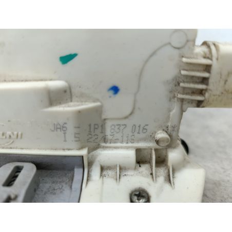 ZAMEK DRZWI PRAWY PRZÓD SEAT ALTEA XL 1.6 102KM 1.6 2007 1P1837016 LC9Z 102 5737 