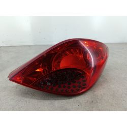 LAMPA TYLNA PRAWA PEUGEOT 207 1.4 8V 75KM1.4 8V20069649986580 VP5PFX-13404-A  VISTEONEZR755752                                            