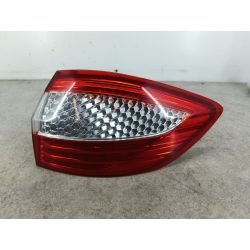 LAMPA TYLNA PRAWA FORD MONDEO MK4 1.8 TDCI1.8 TDCI2008A81005740                                            