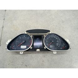 LICZNIK AUDI A6 C6 3.0 TDI 225KM3.0 TDI20044F0920900S LZ7Q2255739                                            