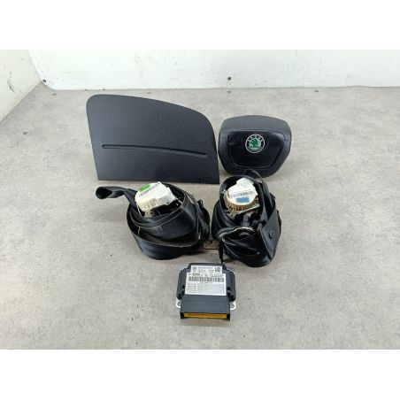 ZESTAW PODUSZEK AIRBAG, PASY PRZÓD, SENSOR SKODA FABIA II FL 1.4 16V 85KM 1.4 16V 2011 6R0959655K 5J0880201H 5J1880202D 0285010793 61872050A  BOSCH  TRW LF5A 86 5742 
