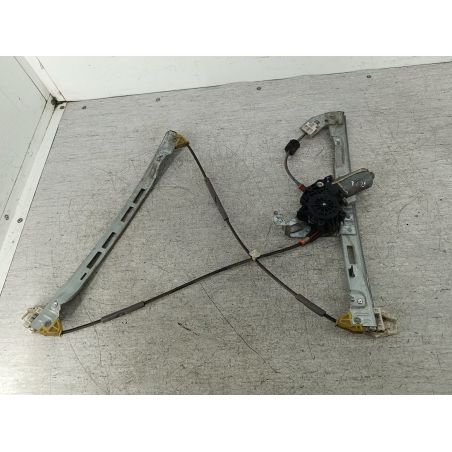 PODNOŚNIK SZYBY PRAWY PRZÓD PEUGEOT 206 1.1 i 60KM 1.1 2001 EKQ 60 5672 