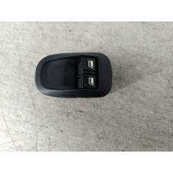 PANEL STEROWANIA SZYB PEUGEOT 206 1.1 i 60KM1.12001EKQ605672                                            