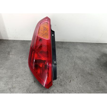 LAMPA TYLNA LEWA FIAT GRANDE PUNTO 1.2 1.2 8V 2008 599/A 65 