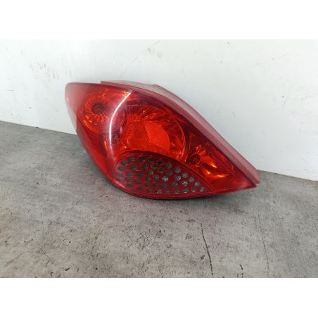 LAMPA TYLNA LEWA PEUGEOT 207 1.4 HDI 68KM 1.4 HDI 2007 EZR 68 5733 