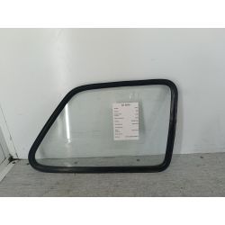 SZYBA BOCZNA PRAWA FIAT 126 0,651990245630                                            