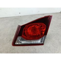 LAMPA TYLNA PRAWA W KLAPE HONDA CIVIC VIII 1.81.8 16V2009P8414RNH-737M1405523                                            