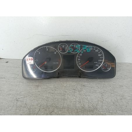 LICZNIK AUDI A6 C5 2.5 TDI 180KM 2.5 TDI 2002 110080128 VDO   LZ5L 180 5276 