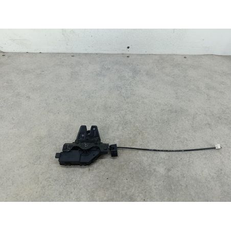 ZAMEK KLAPY BMW 3 E90 2.0D 2.0 D 320d 2010 8196401 354/7 163 5569 