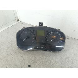 LICZNIK SKODA FABIA II FL 1.2 HTP 70KM1.2 HTP20105J0920800E VDO LA7W695743                                            