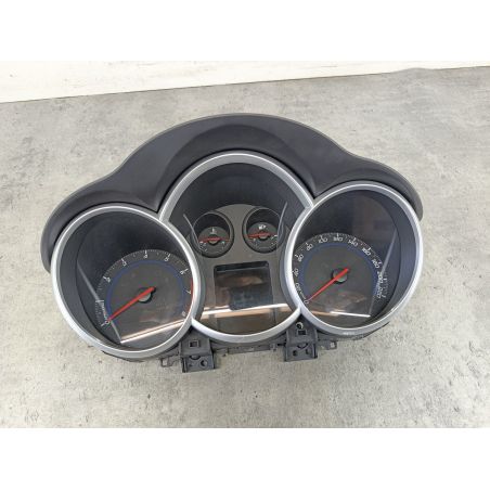 LICZNIK CHEVROLET CRUZE I FL 1.8 16V 2013 GAR 140 5896 