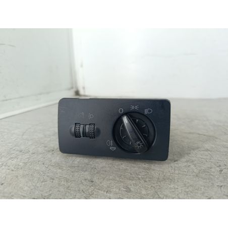 WŁĄCZNIK ŚWIATEŁ SKODA FABIA I 1.4 8V 60KM 1.4 MPI 2001 6Y1941531 LF7T 60 5616 