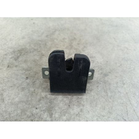 ZAMEK KLAPY VW POLO IV FL 9N 1.4 TDI 70KM 1.4 TDI 2007 6Q6827505E LA7W 70 5873 