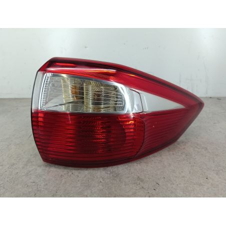 LAMPA TYLNA PRAWA FORD C-MAX II 1.6 16V TURBO 150KM 1.6 16V 2011 AM5113404BE 89502670  VALEO EA 150 5901 