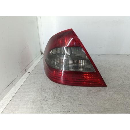 LAMPA TYLNA LEWA MERCEDES-BENZ KLASA E W211 2.2 E200 CDI 136KM 2.2 E200 CDI 2008 A2118202364 C623 136 5794 