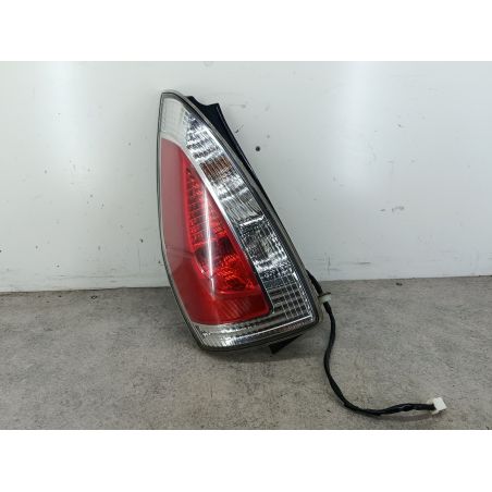 LAMPA TYLNA LEWA MAZDA 5 I 2.0 CD 143KM 2.0 MZR-CD 2008 22V 143 5804 