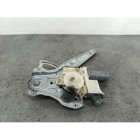 PODNOŚNIK SZYBY PRAWY TYŁ TOYOTA AVENSIS II T25 2.0 VVT-I 147KM 2.0 VVT-I 2004 999060-102  0130822031 209 147 5639 