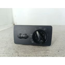 WŁĄCZNIK ŚWIATEŁ SKODA FABIA I 1.9 SDI 64KM1.9 SDI20026Y1941531LF7T645055                                            