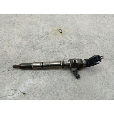 WTRYSKIWACZ SKODA FABIA II FL 1.6 TDI 90KM 1.6 TDI 2011 03L130277B CONTINENTAL LF8H 90 5921 