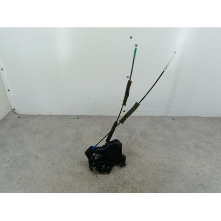 ZAMEK DRZWI LEWY PRZÓD TOYOTA COROLLA VERSO II 1.6 110KM 1.6 VVT-I 2006 1C3 110 5651 