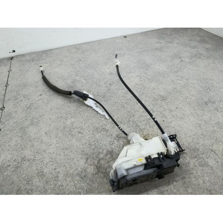 ZAMEK DRZWI PRAWY PRZÓD PEUGEOT 5008 1.6 THP 156KM 1.6 THP 2010 PSA732290 KPS 156 5956 