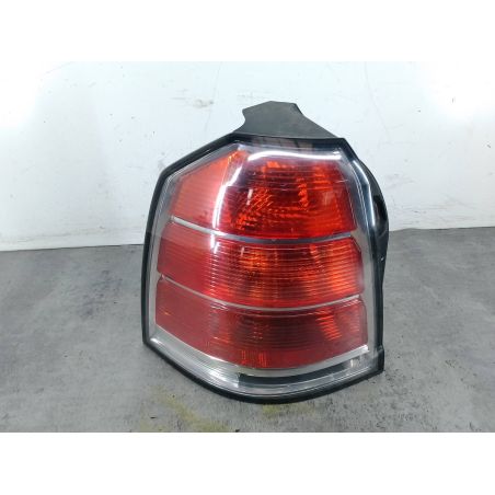 LAMPA TYLNA LEWA OPEL ZAFIRA B 1.9 CDTI 120KM 1.9 CDTI 2007 13252447 Z157 120 5834 