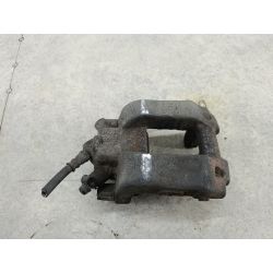 ZACISK HAMULCOWY LEWY PRZÓD BMW 3 F30 FL 2.0 16V 330i2018A832526006                                            