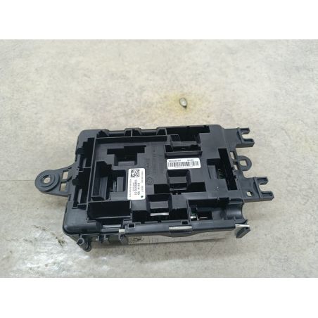 SKRZYNKA BEZPIECZNIKÓW BMW 3 F30 FL 2.0 16V 330i 2018 9389074 9389070 A83 252 6006 