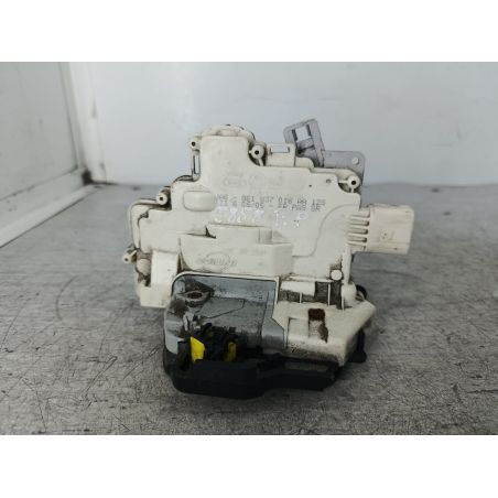 ZAMEK DRZWI PRAWY PRZÓD AUDI A4 B7 3.0 TDI 204KM 3.0 TDI 2005 8E1837016AA LY7H 204 5858 