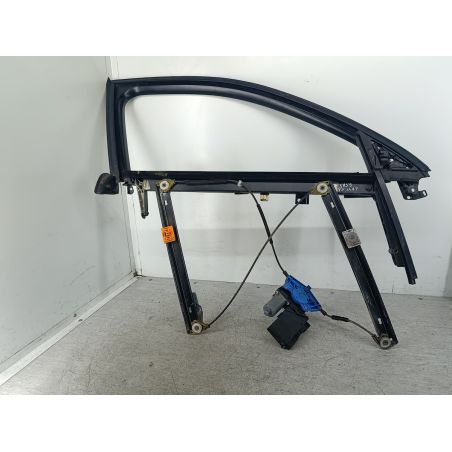 PODNOŚNIK SZYBY PRAWY PRZÓD Z STELAŻEM AUDI A4 B7 3.0 TDI 204KM 3.0 TDI 2005 8E1959802B  105841-108  5WK47006FBF LY7H 204 5858 