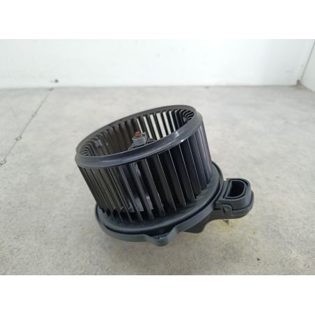 WENTYLATOR NAWIEWU, DMUCHAWA KIA STONIC I 1.6 CRDI 2018 97113-H8000 F00S3B2570  BOSCH ABP 110 6080 