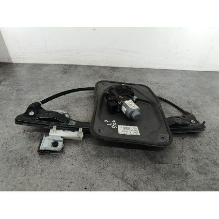 PODNOŚNIK SZYBY LEWY PRZÓD SKODA FABIA II 1.4 TDI 70KM 1.4 TDI 2007 6R0959811K  402567A  5J1837401B LF5K 70 5926 