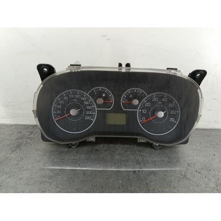 LICZNIK FIAT GRANDE PUNTO 1.4 1.4 8V 2007 51803088  503001106900 475/A 77 6102 