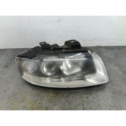LAMPA PRZÓD PRAWA AUDI A4 B6 2.0 20V 131KM2.0 20V20028E0941030C 89305705  VALEOLX7Z1315833                                            